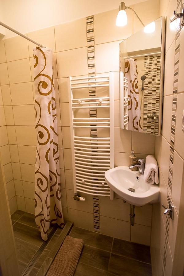 Thermal Next I Weninger Apartman Kiskunhalas Exteriér fotografie